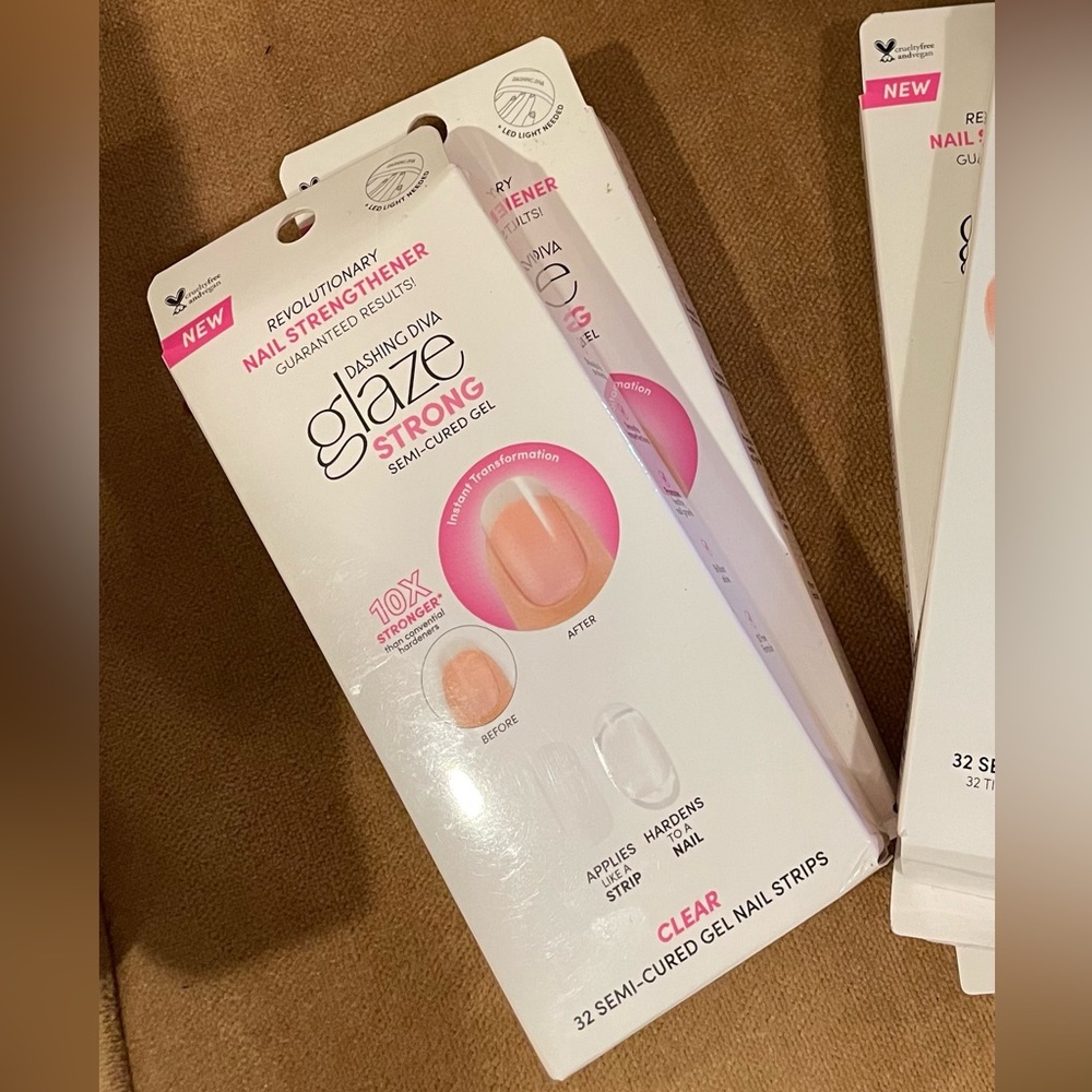 Dashing Diva gel nail strips